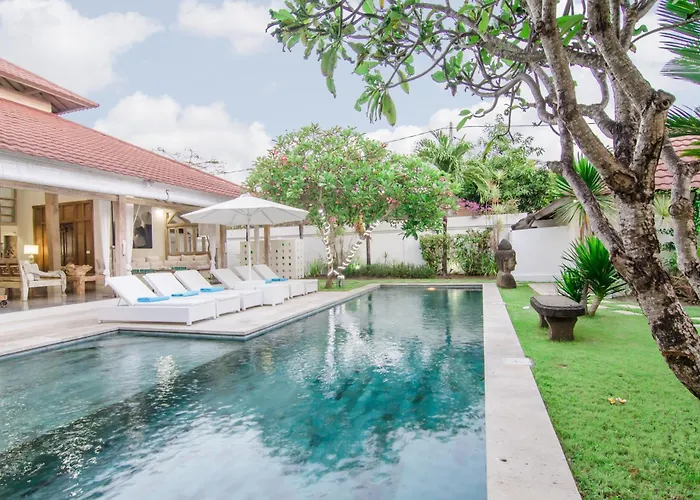 Luxurious&spacious 4br In Villa Seminyak